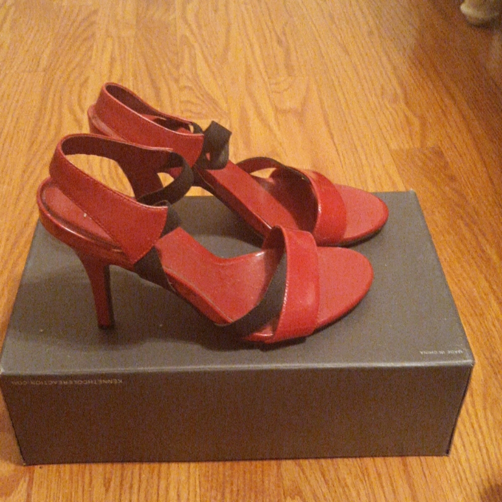 Shoes - Picture 2 of 2